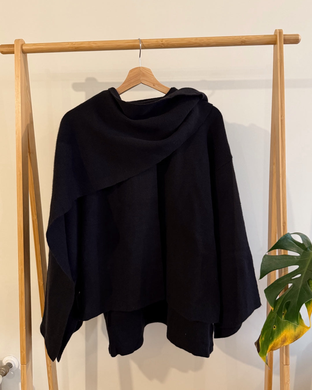 Chaqueta bufanda dupe zara negra