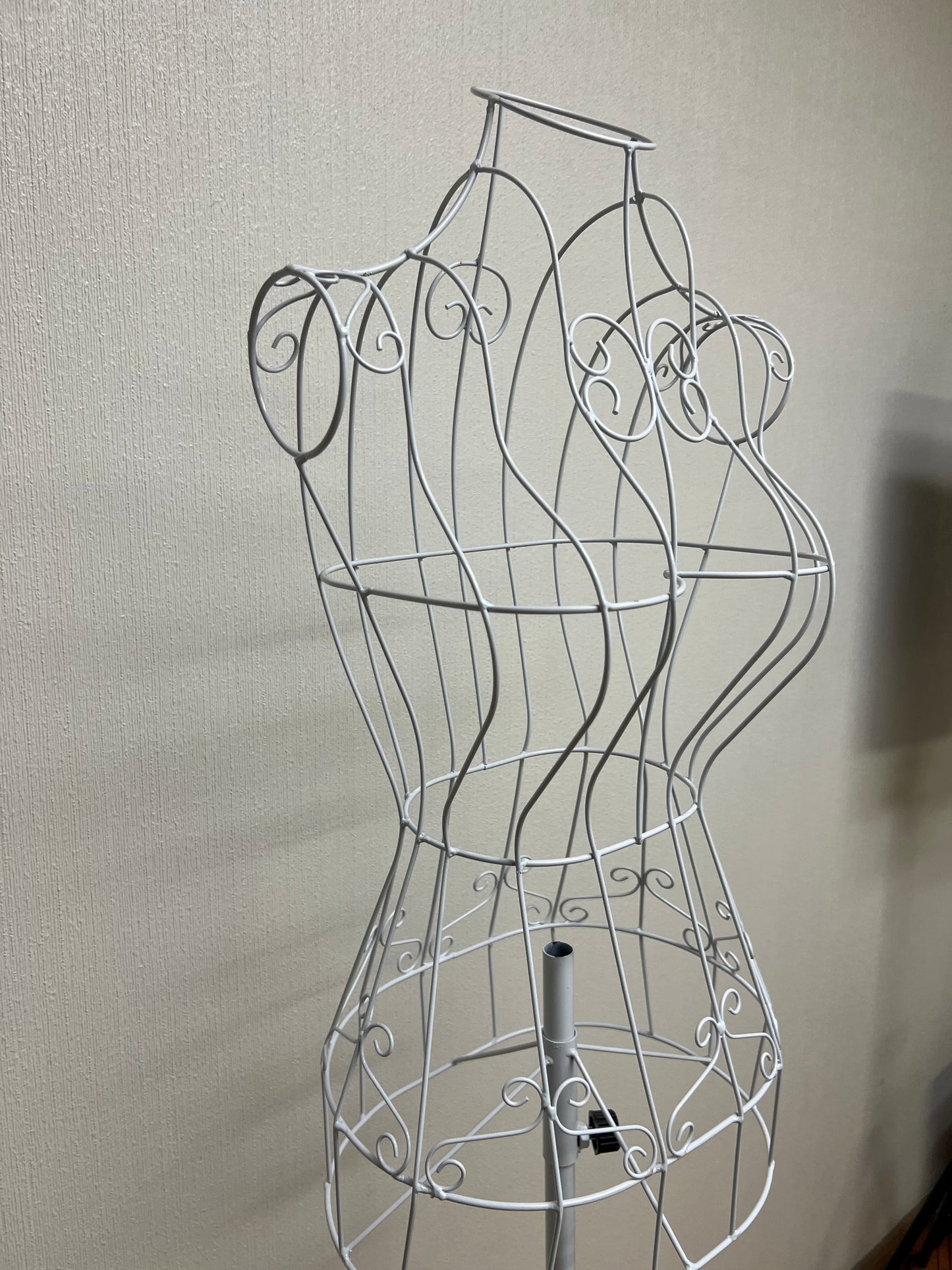 Maniquí fierro blanco