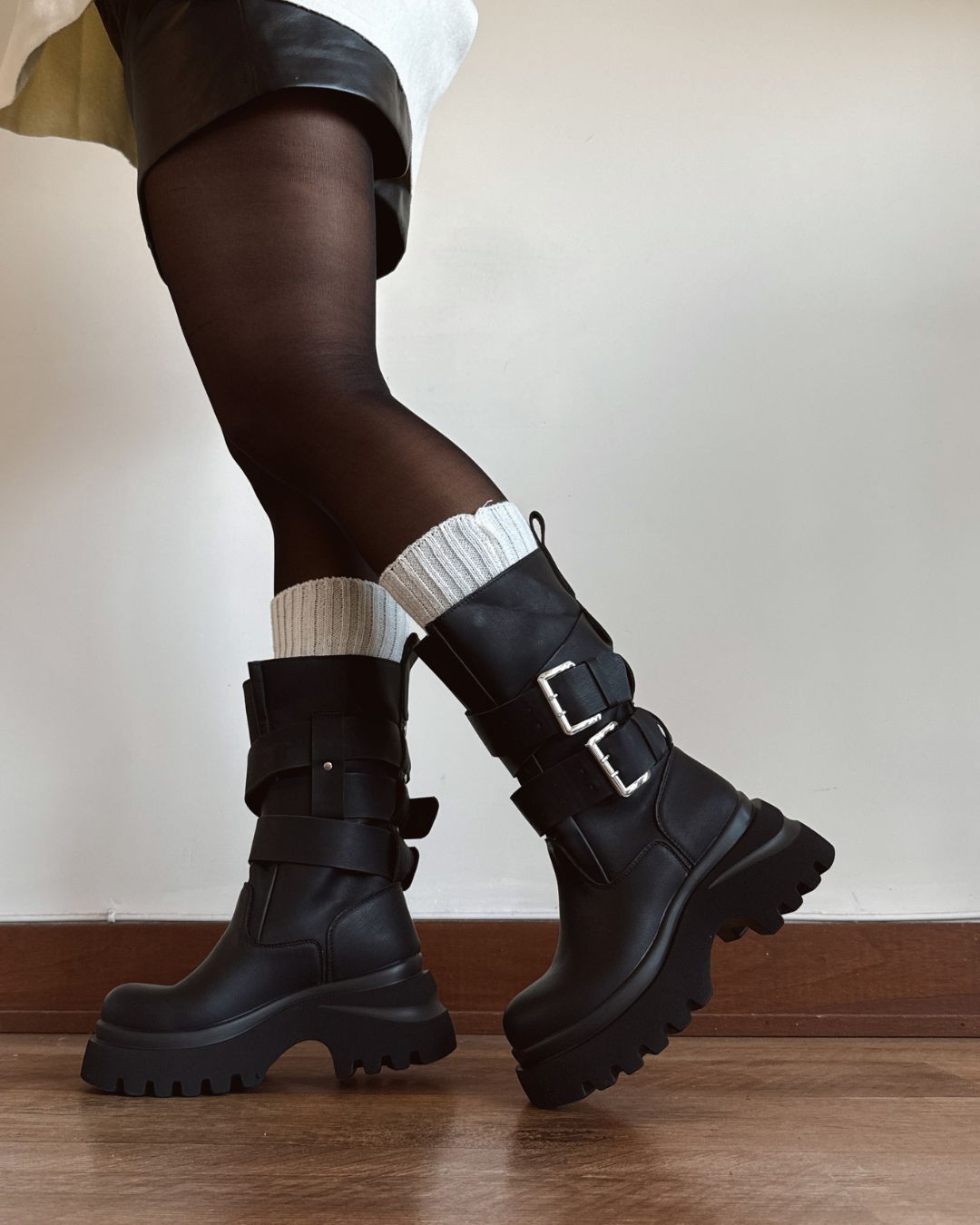 Bota Emma black