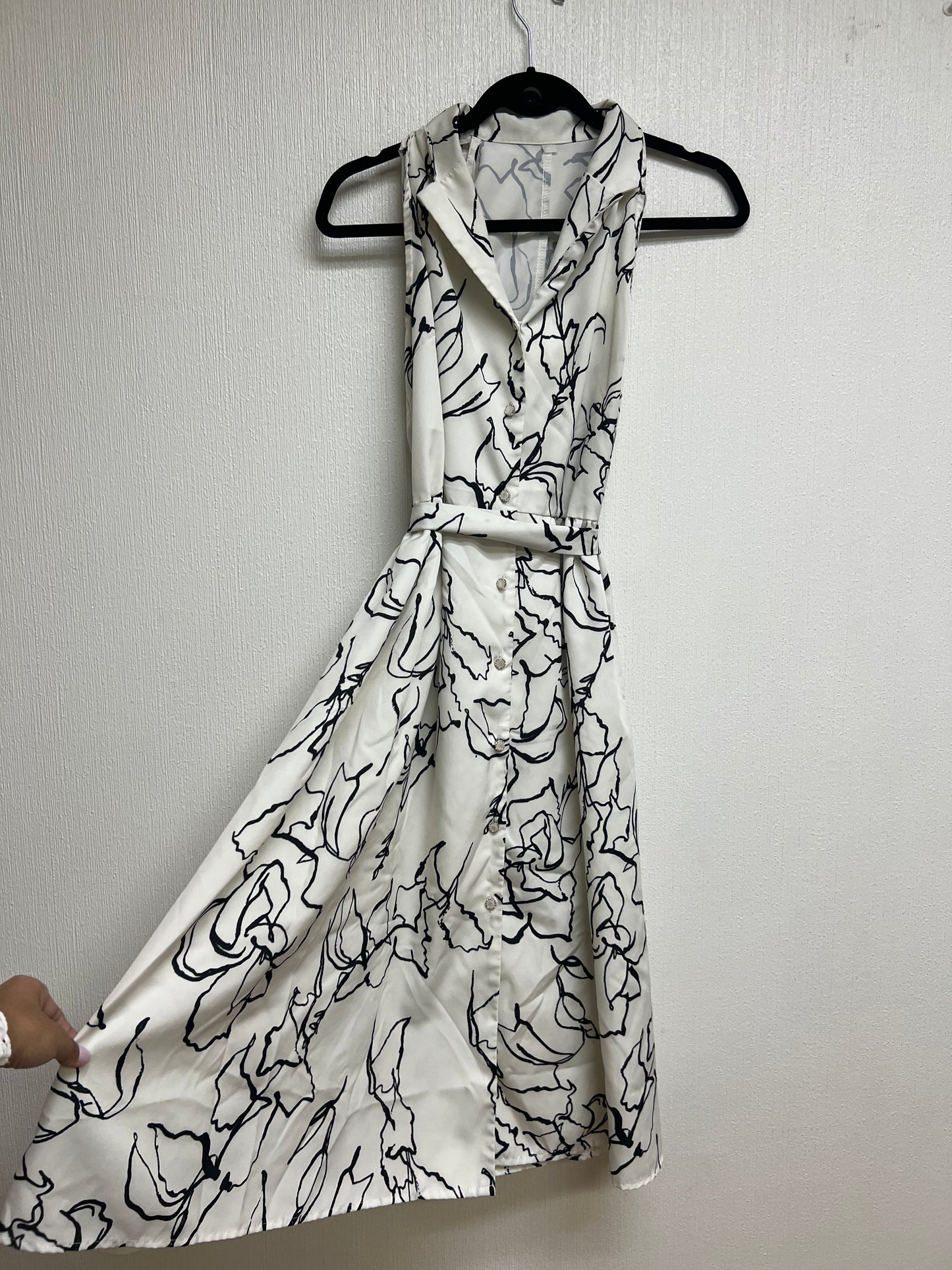 Vestido floreado blanco midi