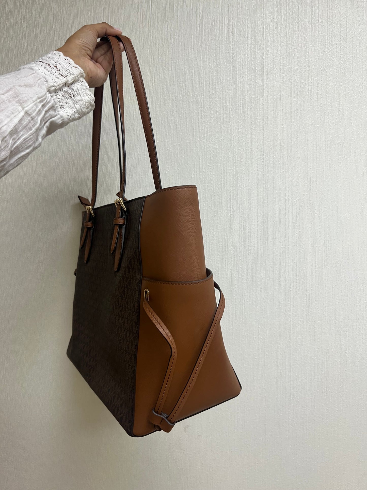 Cartera Michael Kors café