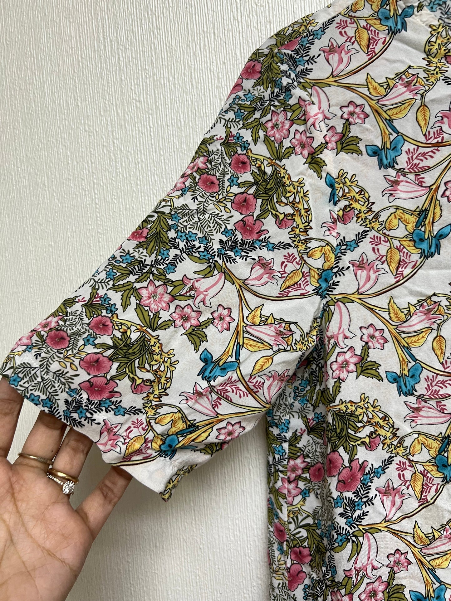 Mini vestido floreado