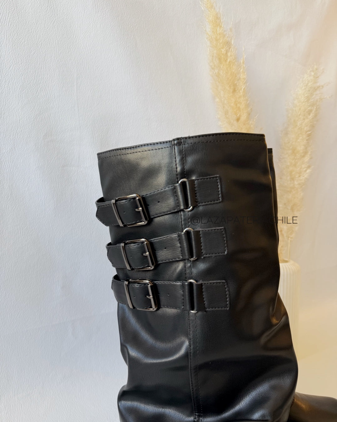 Bota shark correas