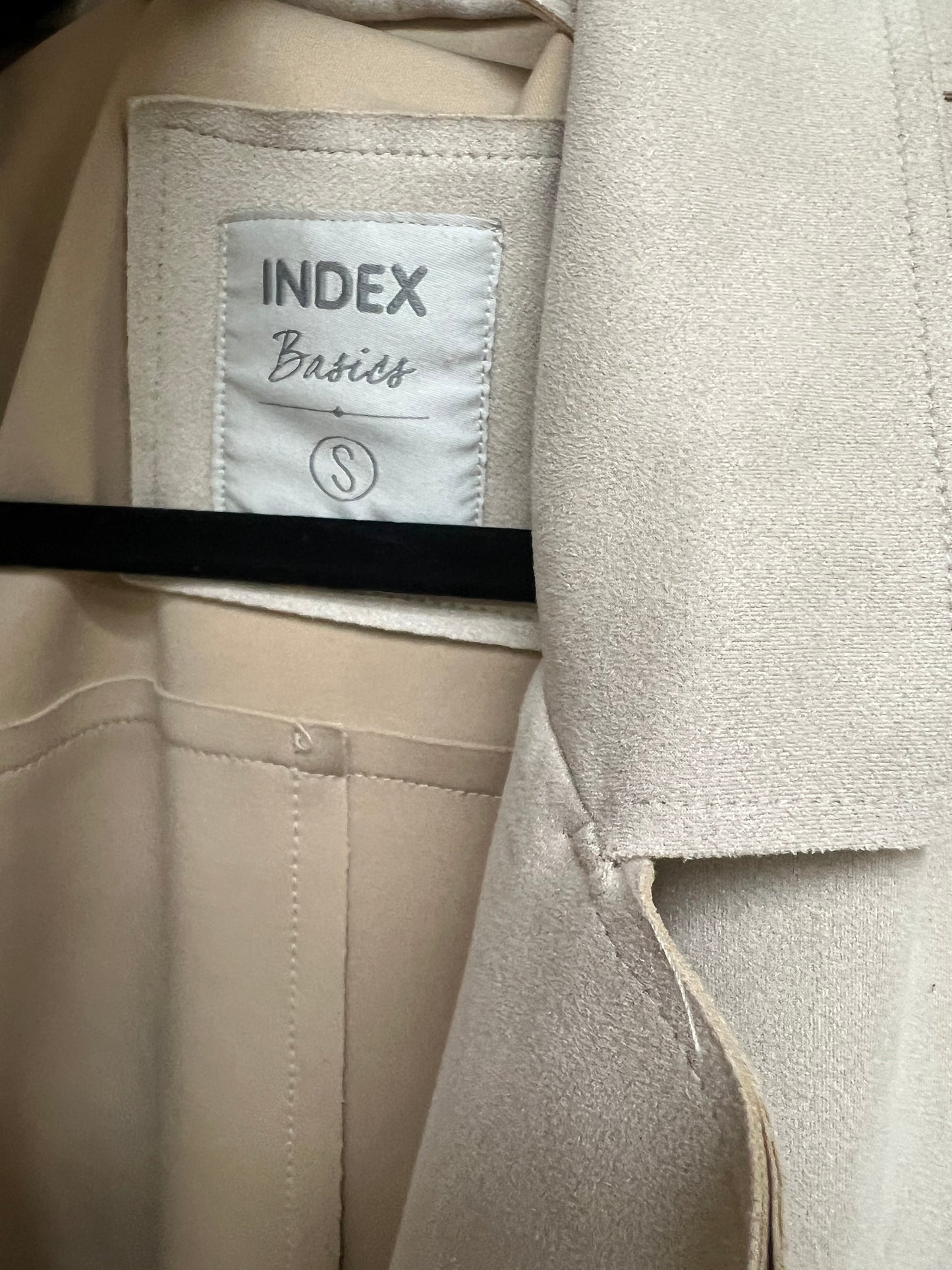 Chaqueta gamuzada beige