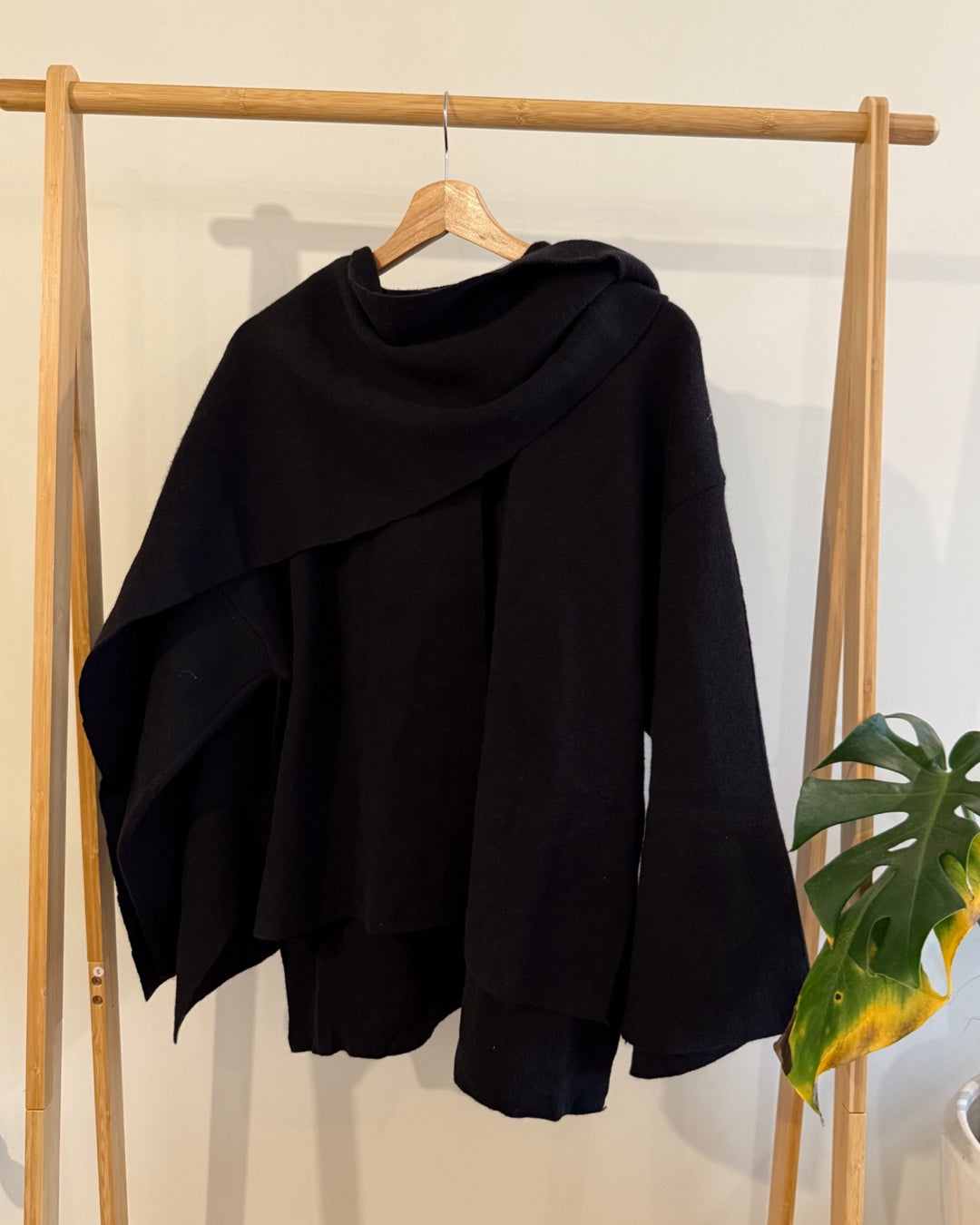 Chaqueta bufanda dupe zara negra