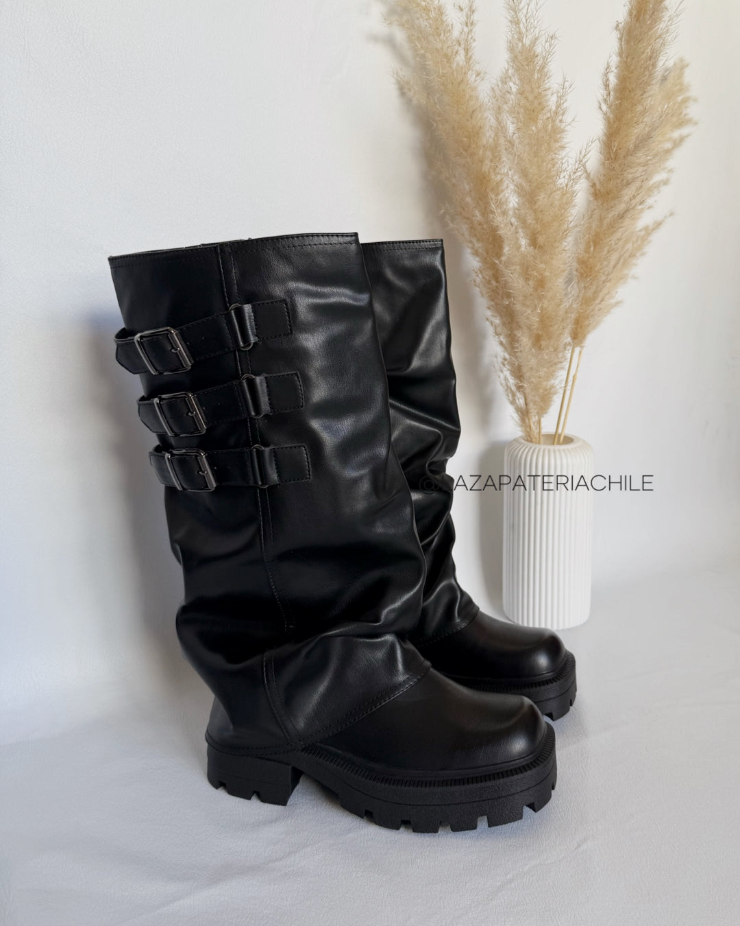 Bota shark correas