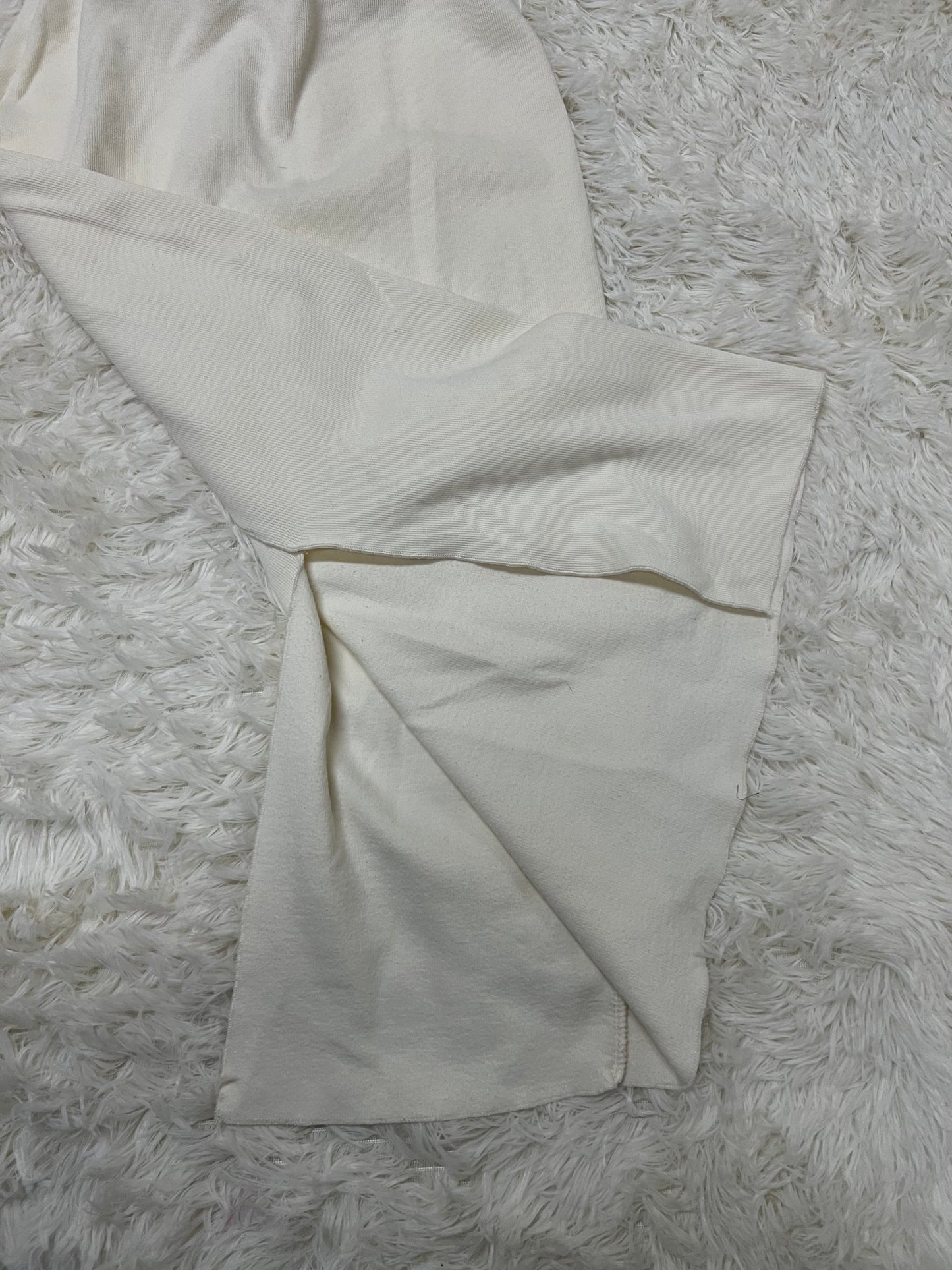 Falda lanilla midi beige