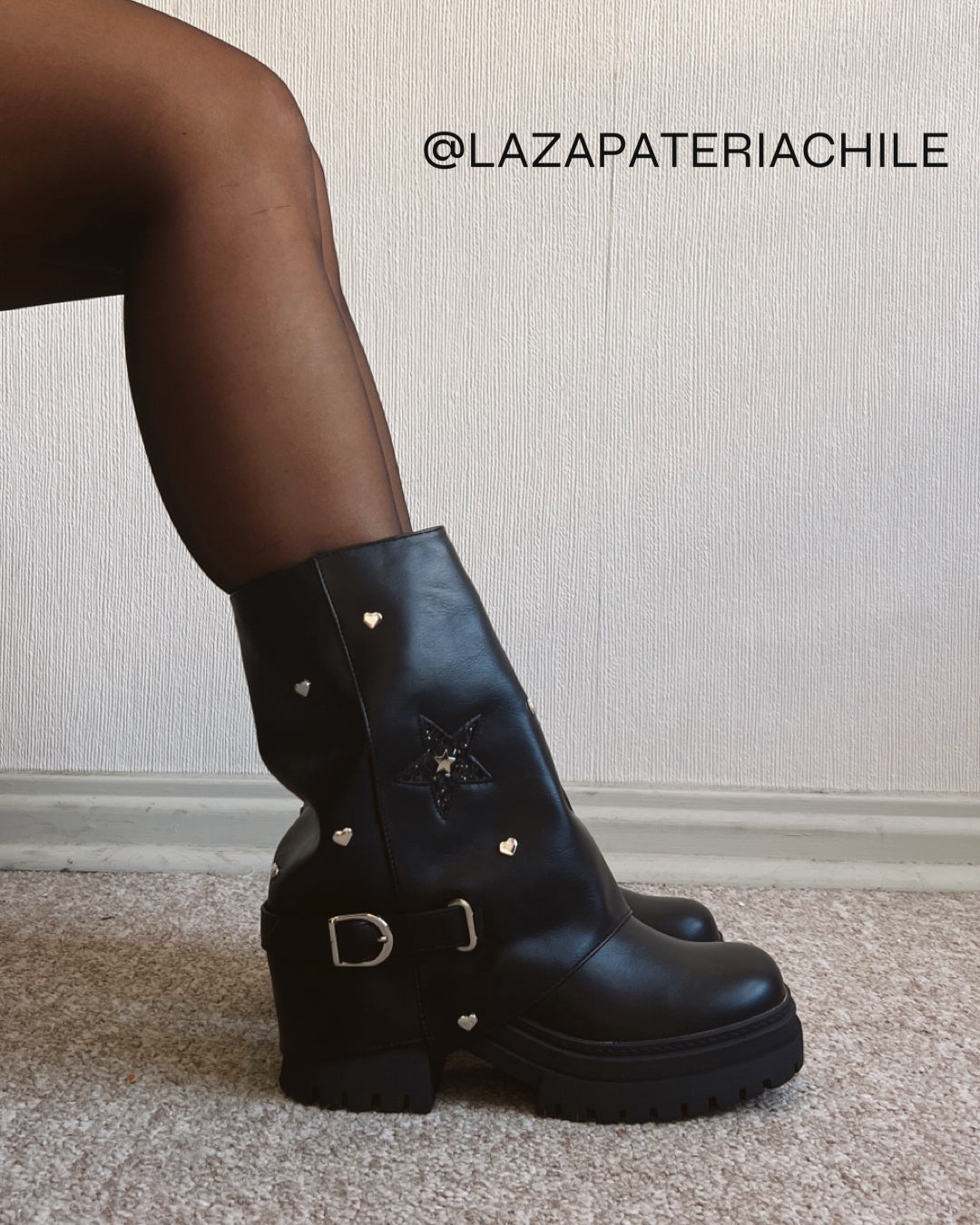 Bota shark estrellitas