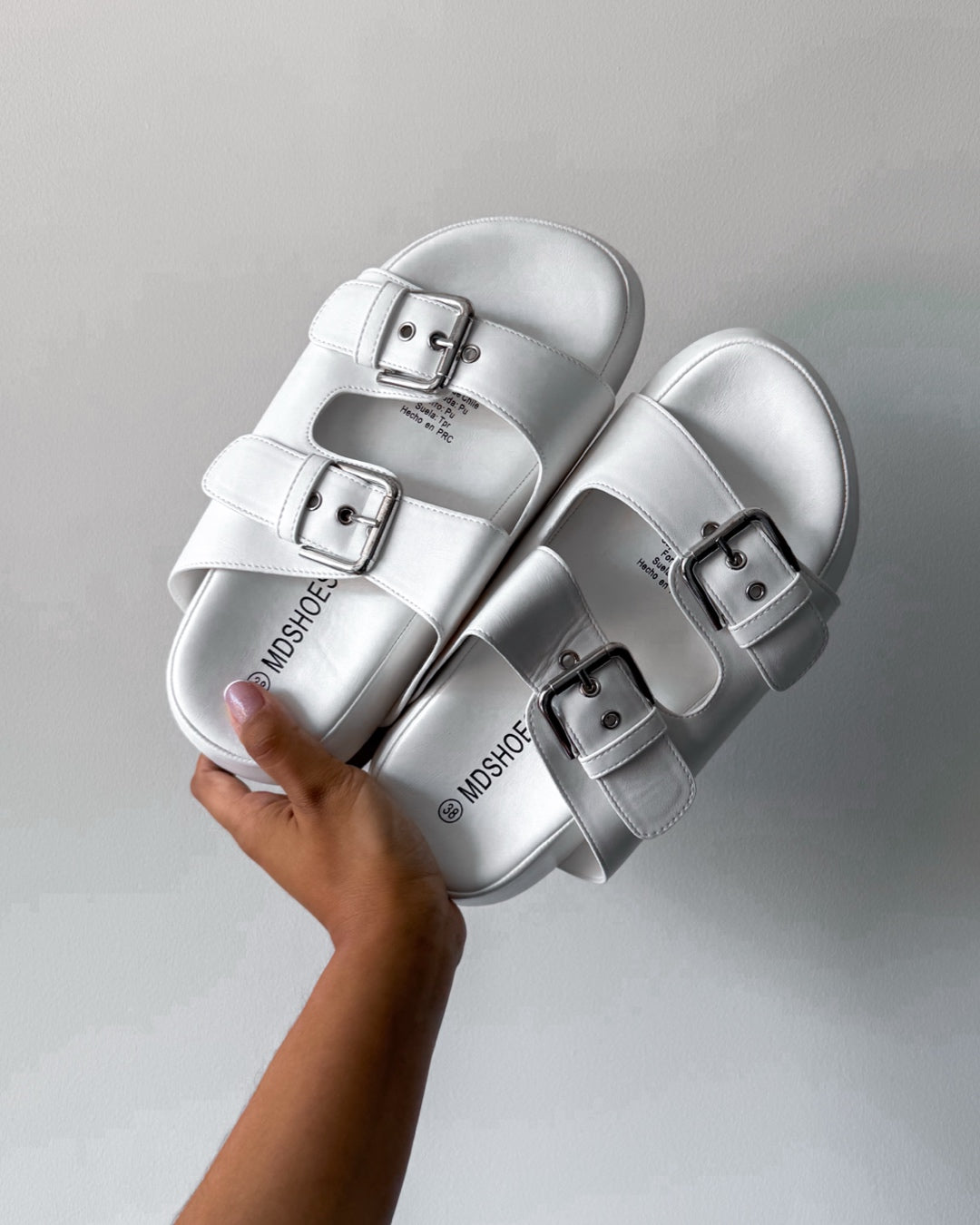 Sandalia Valeria white