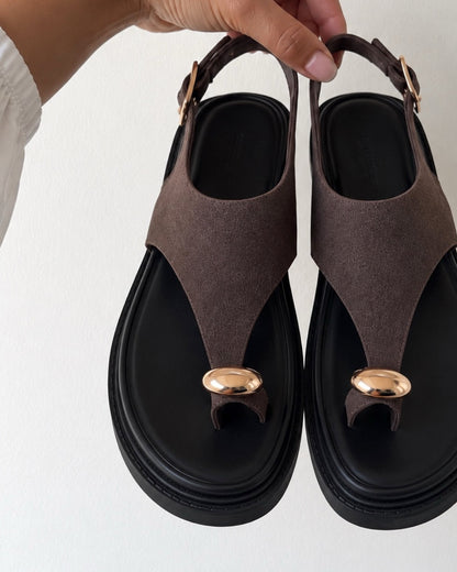 Sandalia argolla gamuza brown