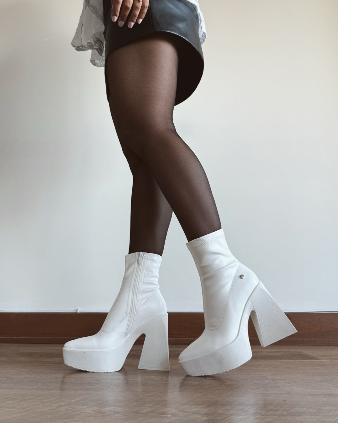 Botin alicia blanco