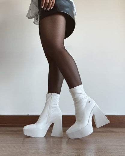 Botin alicia blanco
