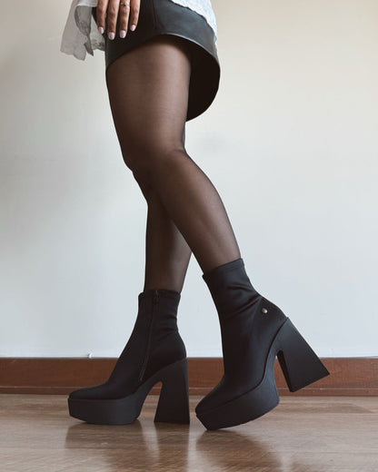 Botin alicia satin opaco negro