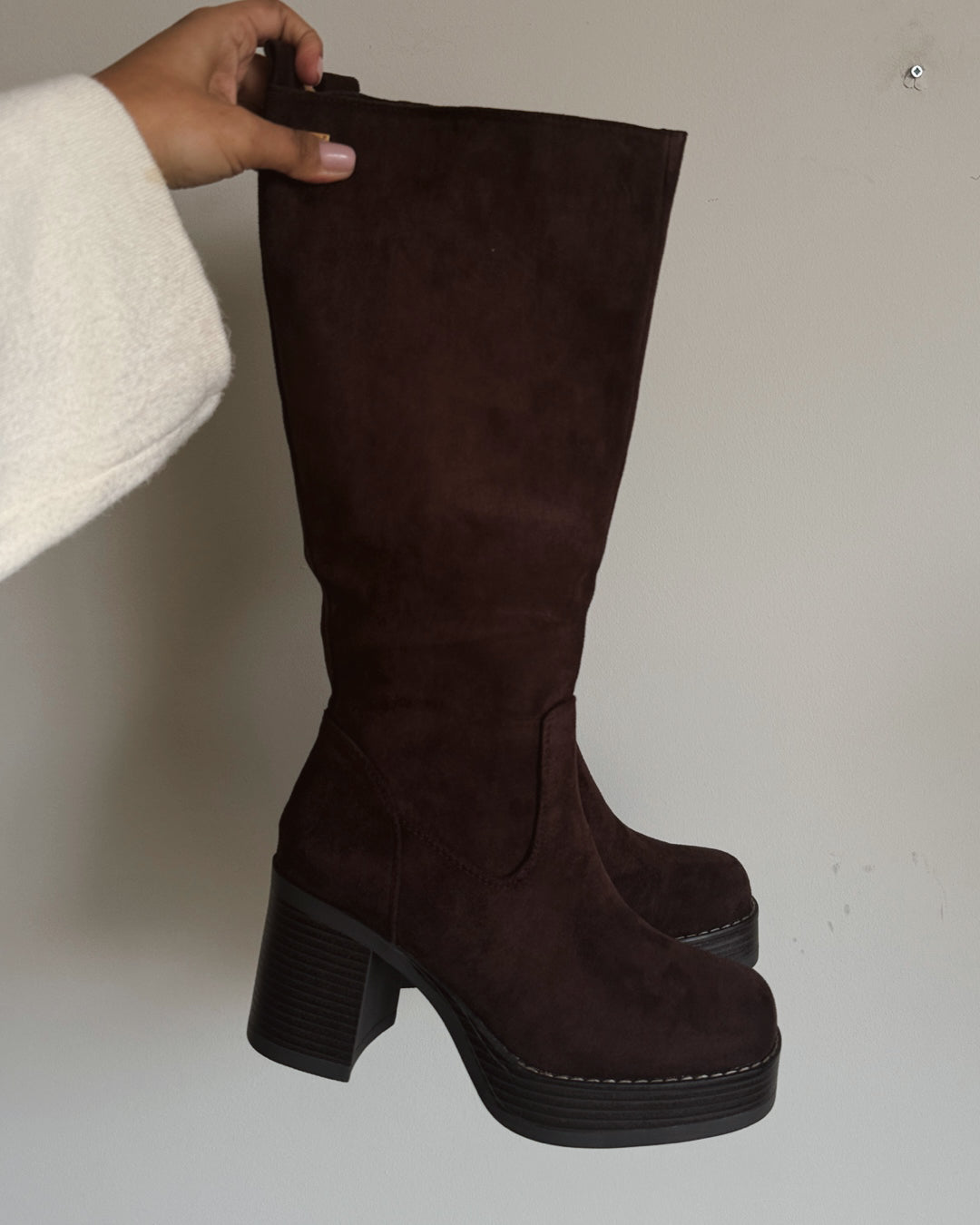 Bota gamuza chocolate