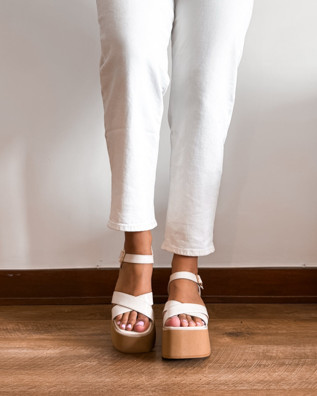 Sandalia mica beige