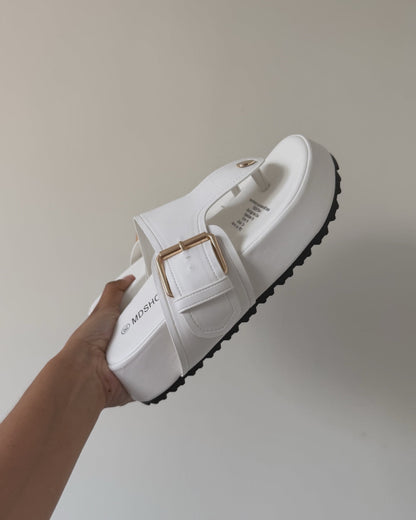 Sandalia Olivia white + tobillera conchitas GRATIS🎁