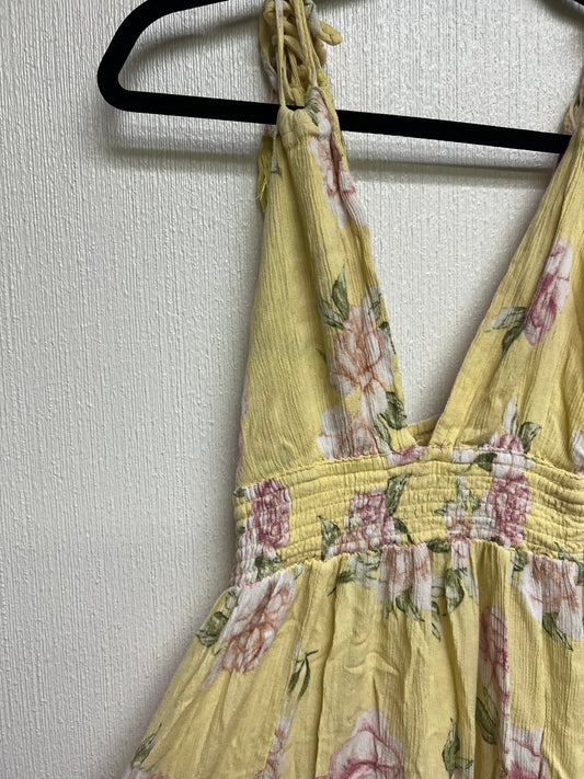 Maxi vestido floreado amarillo