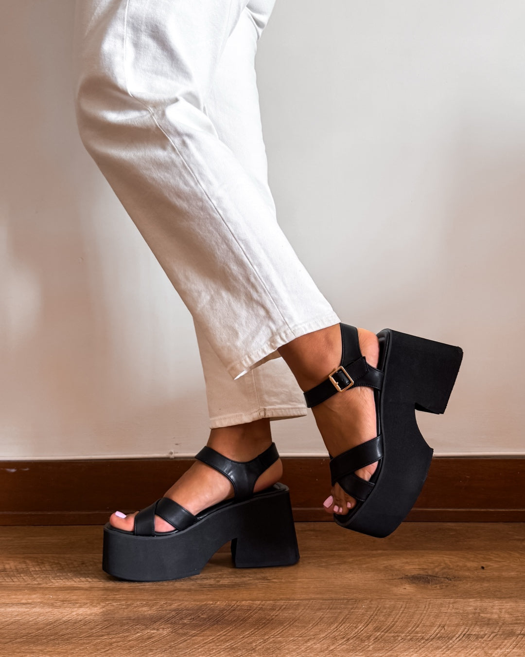 Sandalia mica black