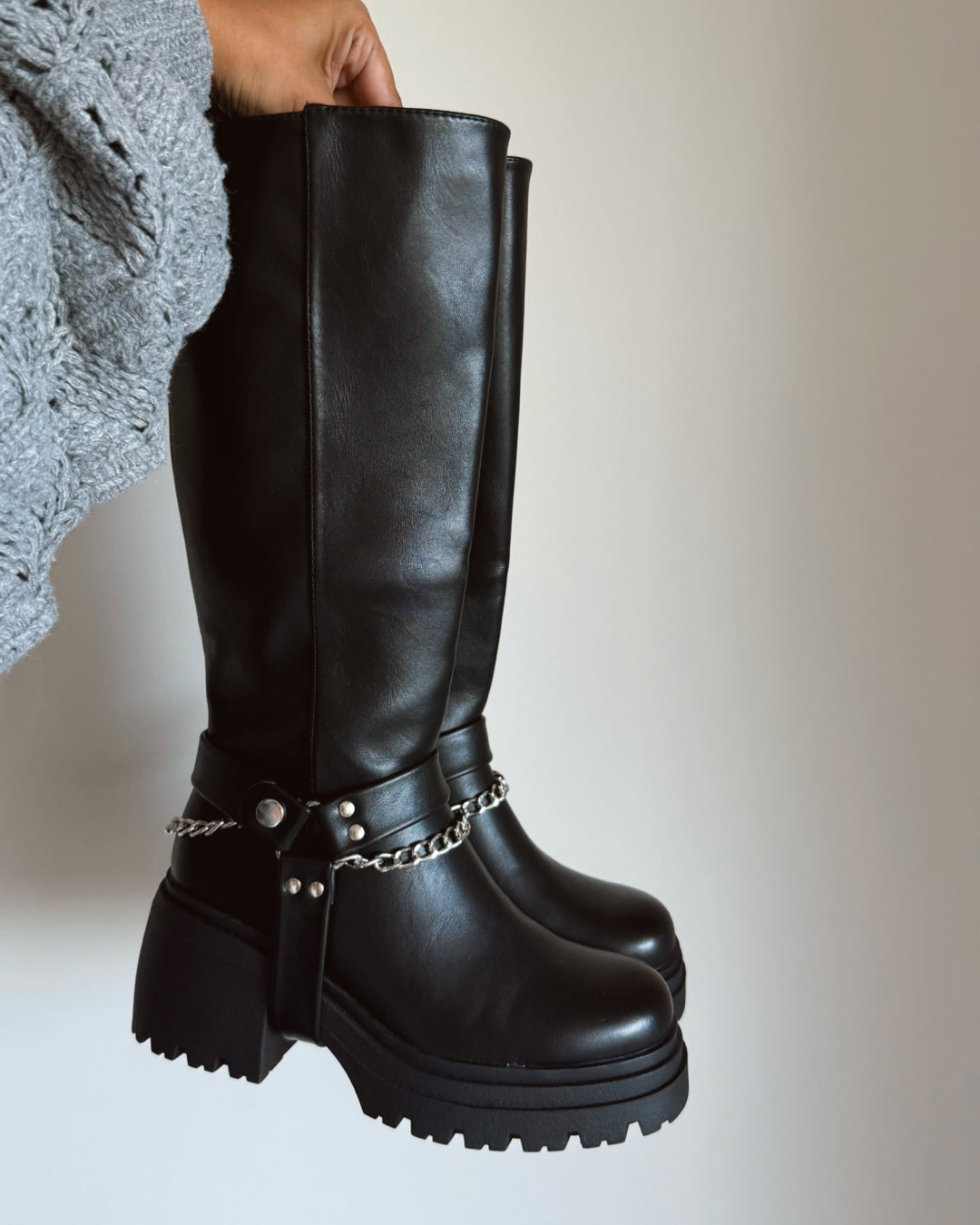 Bota 2 en 1 correa desmontable