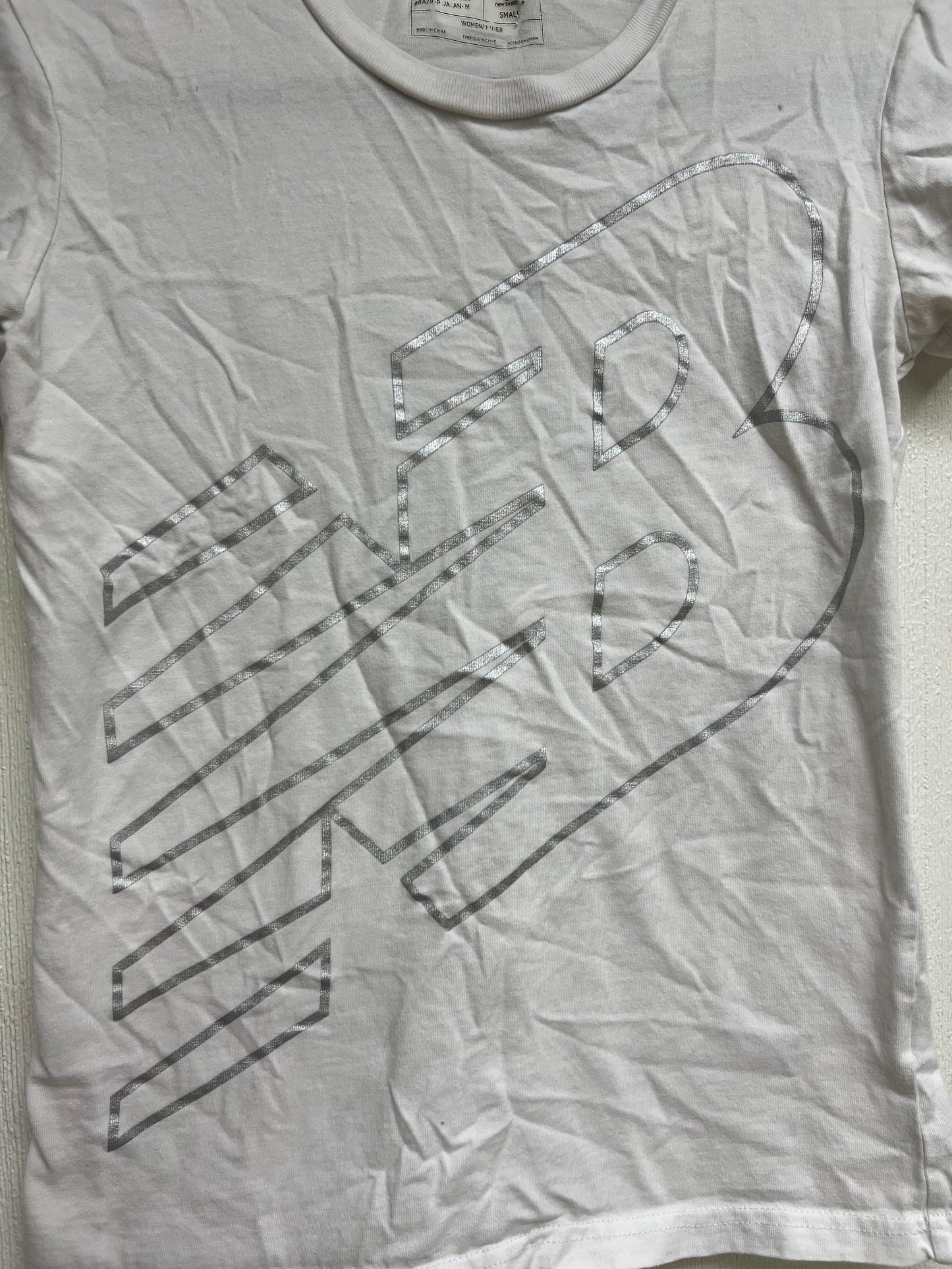 Polera new balance