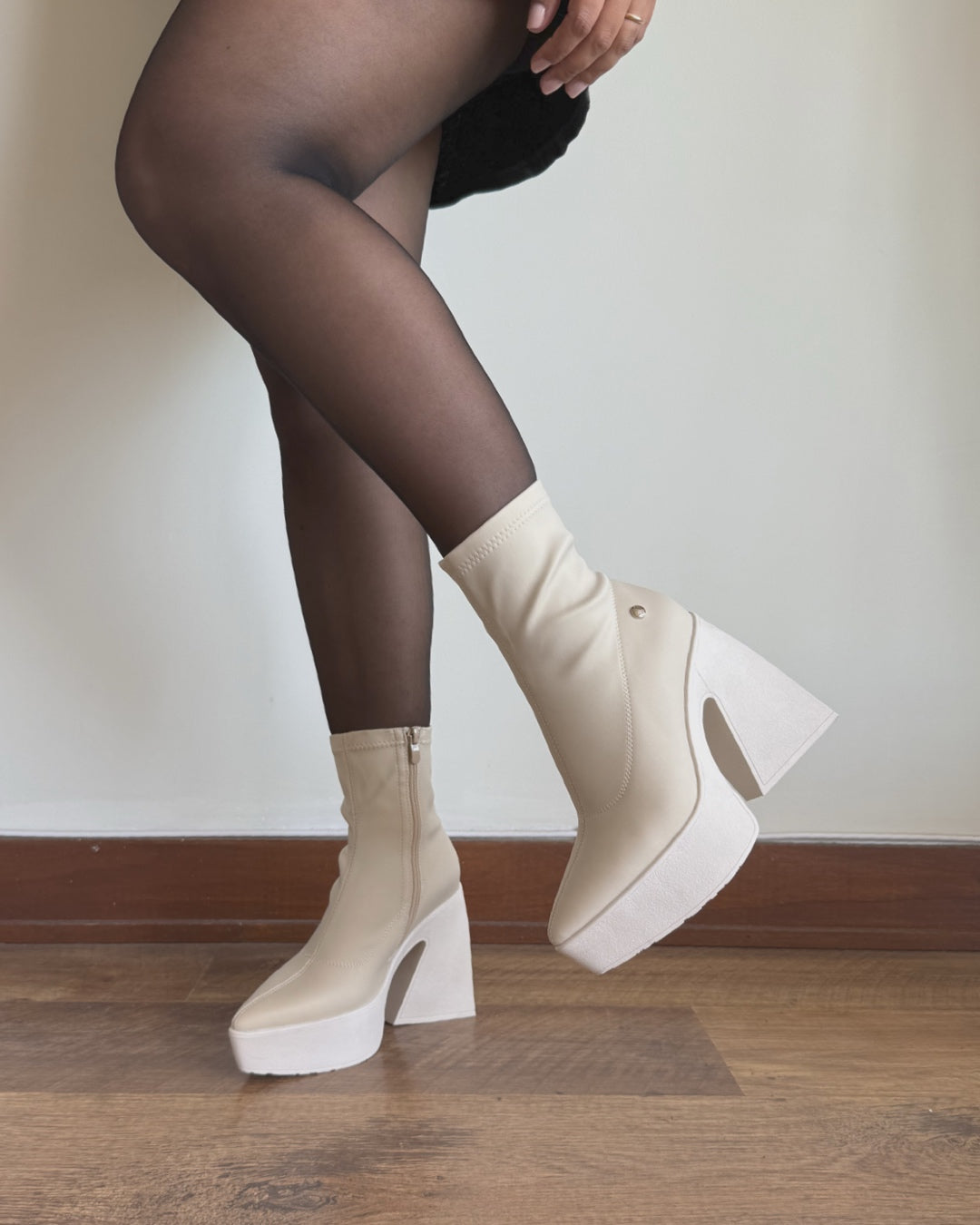 Botin alicia satin opaco beige