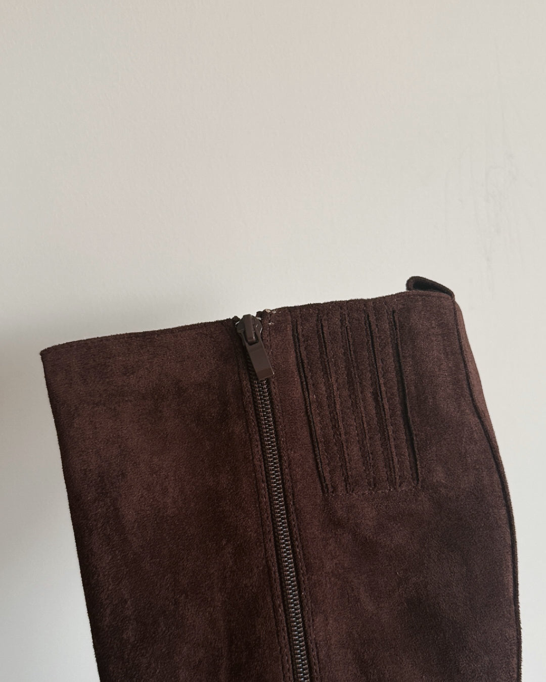 Bota gamuza chocolate