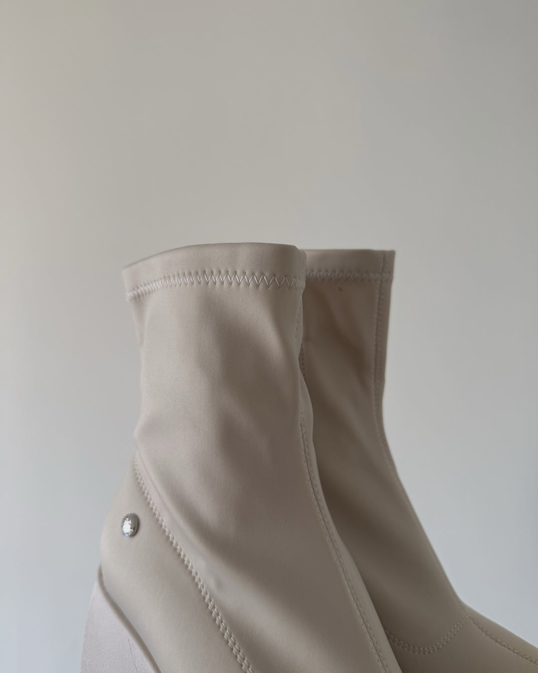 Botin alicia satin opaco beige