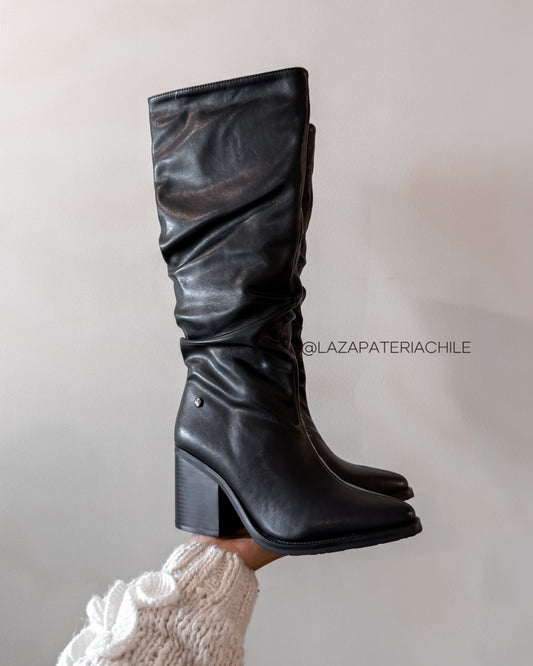 Bota pauli negra