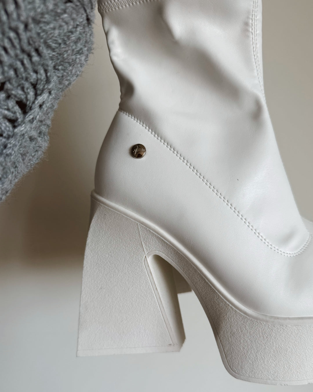 Botin alicia blanco