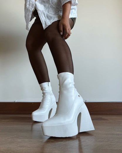 Botin alicia blanco