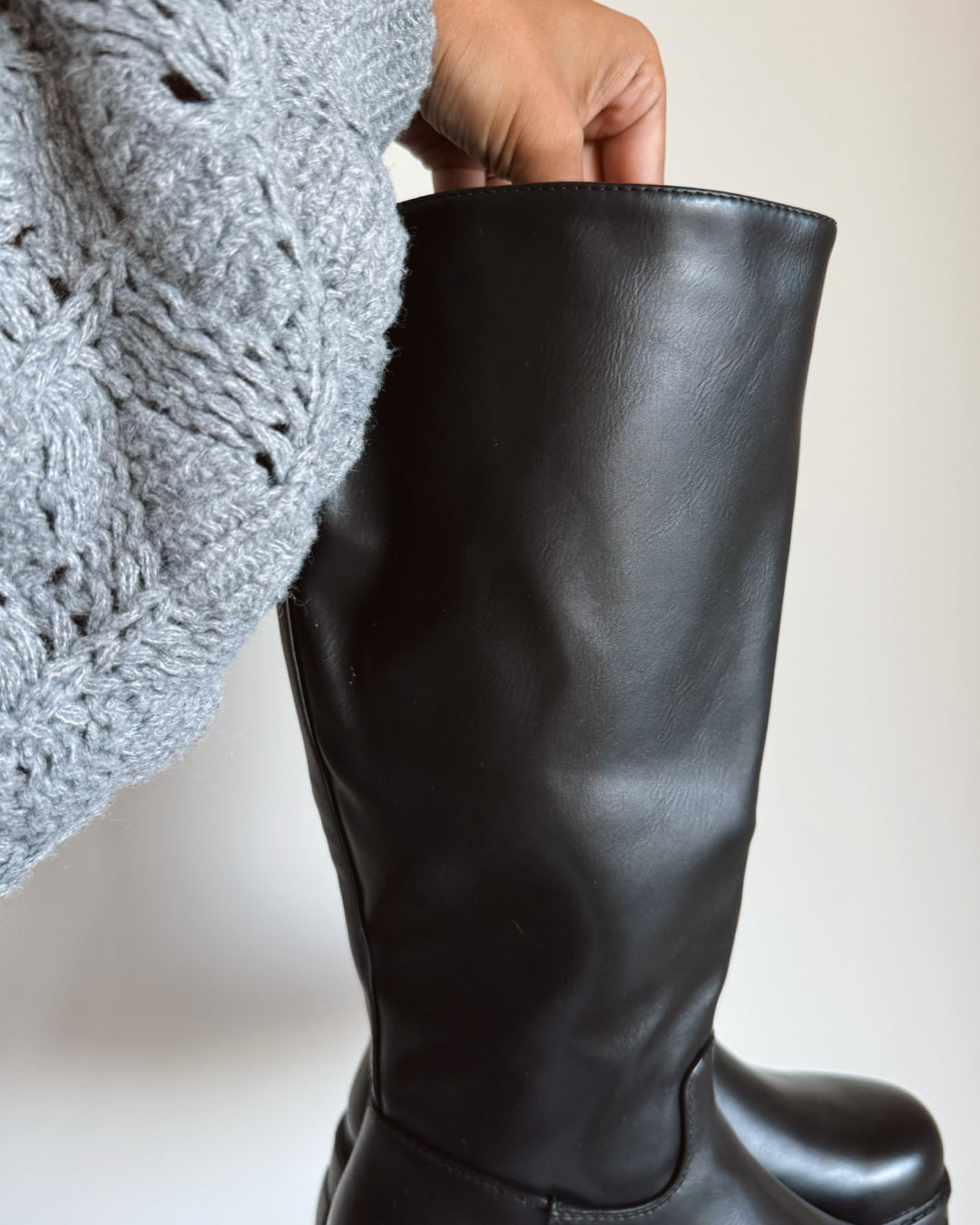 Bota dup zara