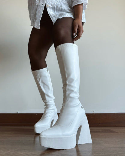 Bota alicia blanco(REMATE SIN CAMBIO NI DEVOLUCIÓN)