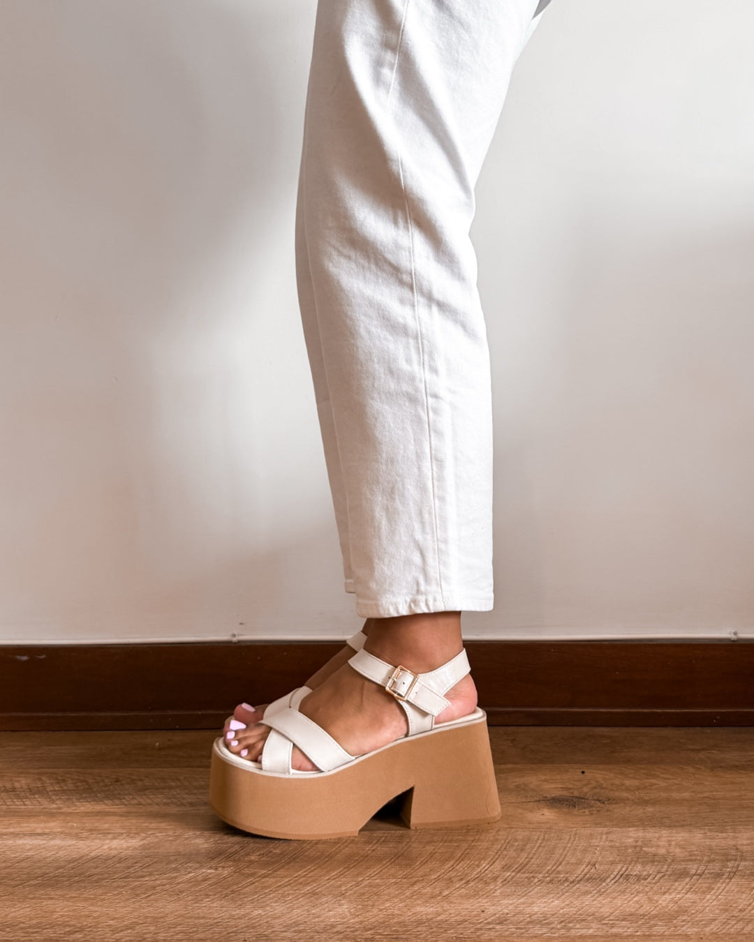 Sandalia mica beige