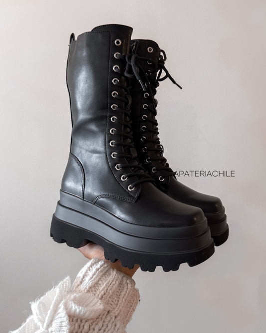 Bota plataforma cordones
