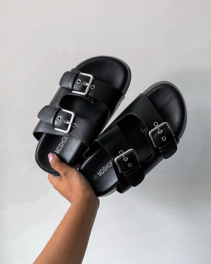 Sandalia Valeria black+ tobillera conchitas GRATIS🎁