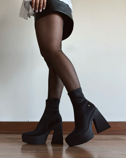 Botin alicia satin opaco negro