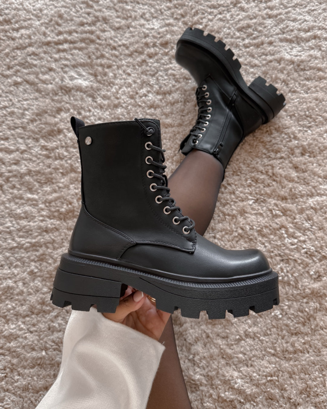 Botin plataforma cordones