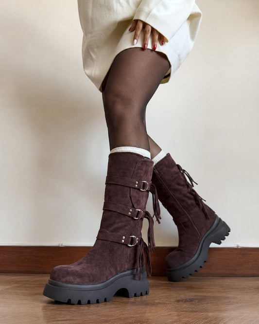 Bota gamuza argollas brown