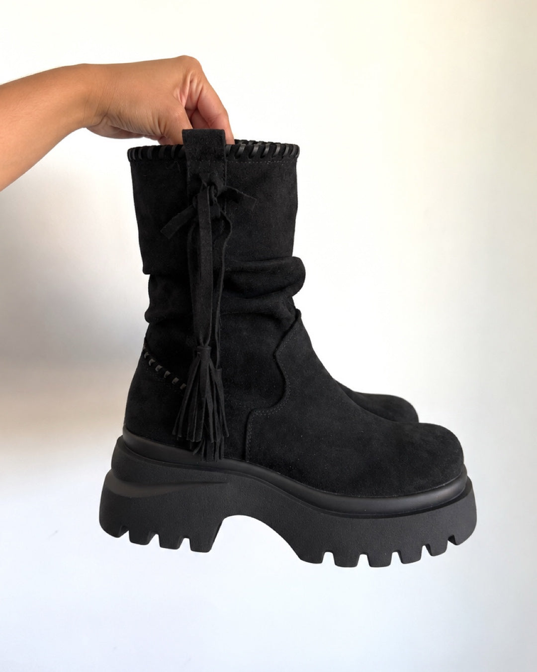 Botin gamuza zoe black