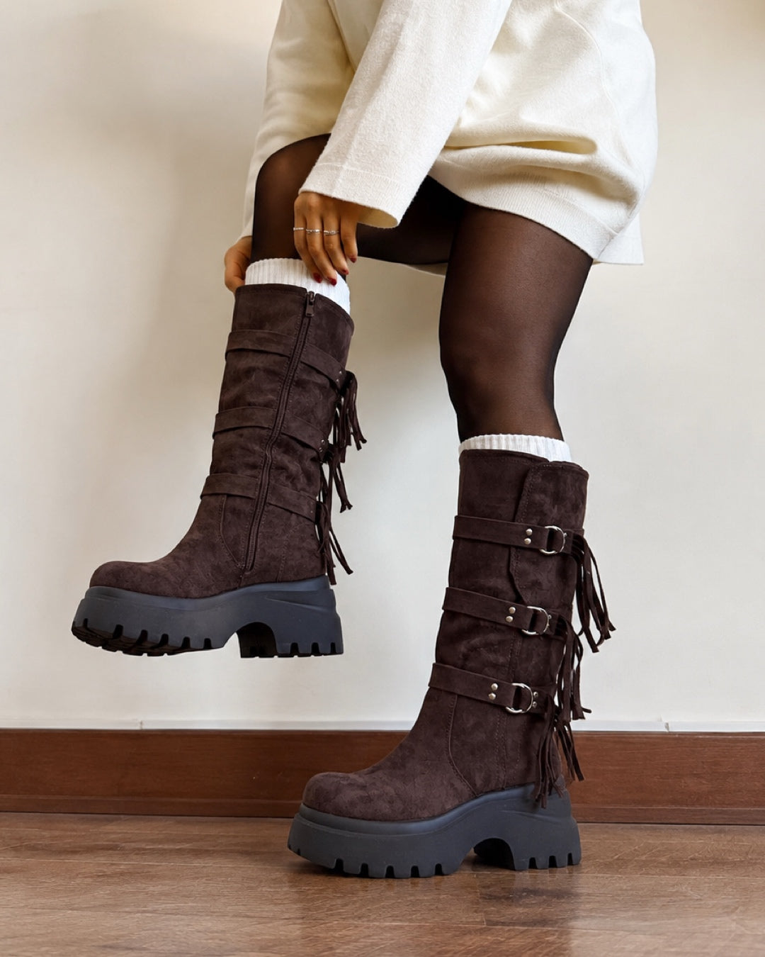Bota gamuza argollas brown